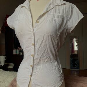 White Women's Short-Sleeve Button-Front Shirt 🤍